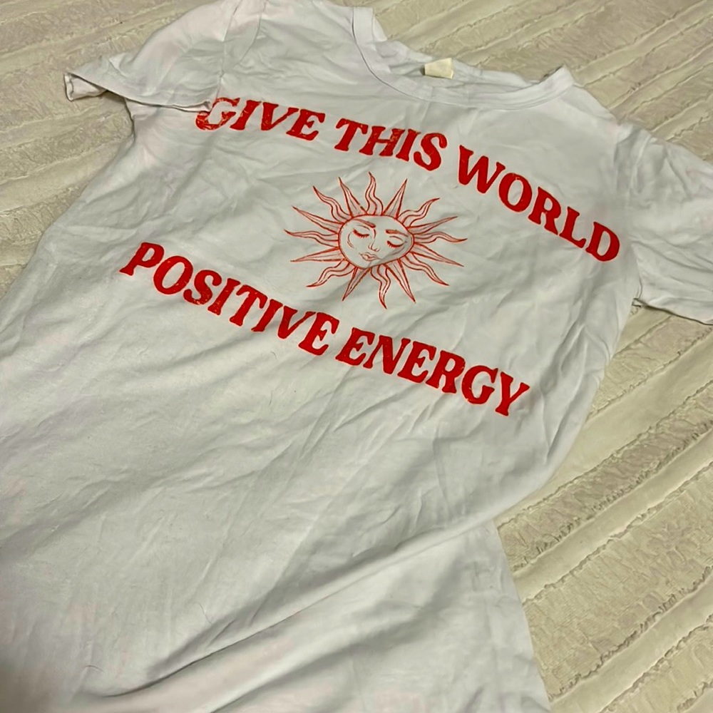 Positive energy tee